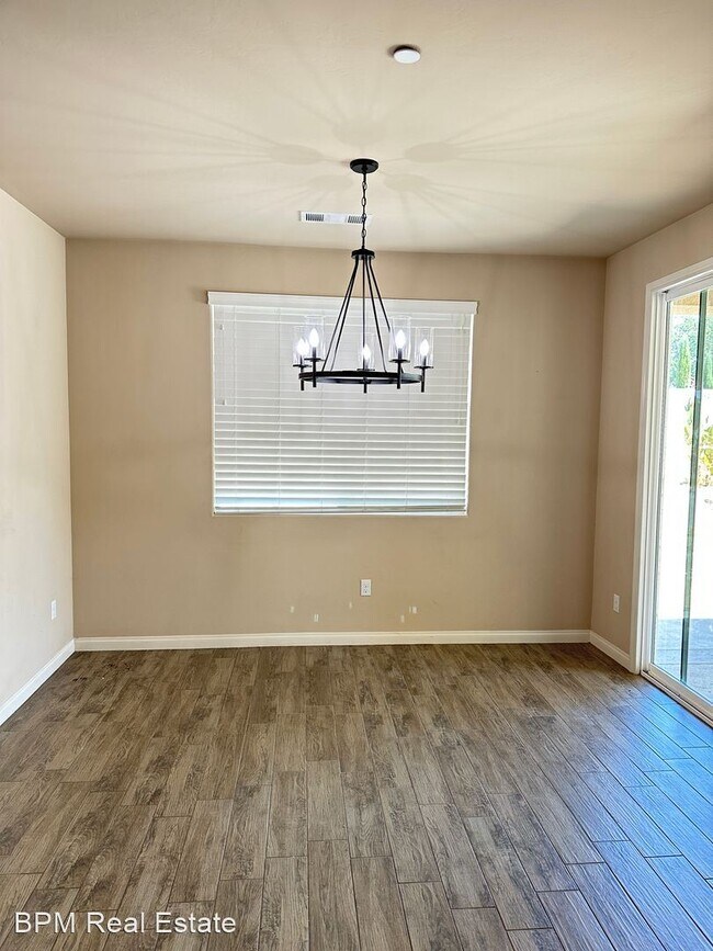 Building Photo - 4 br, 2 bath House - Z14802 Bottlebrush Dr.