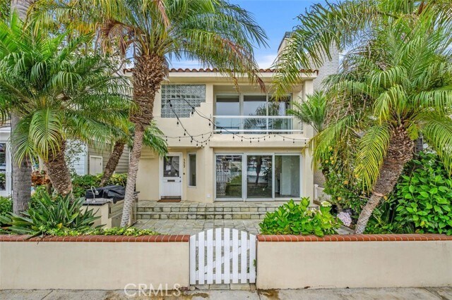 Primary Photo - 333 E Bay Front