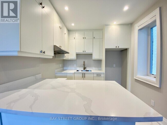 Building Photo - 36 Elm Grove Ave