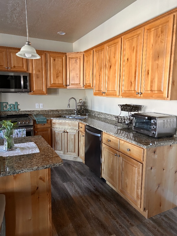 Building Photo - 2501 Prairie View Dr