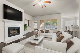 Building Photo - 118 Red Deer Pl