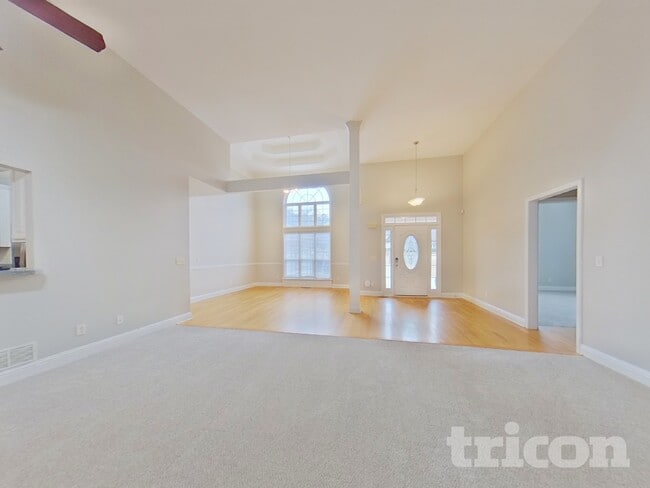 Building Photo - 4325 Foxfire Ct