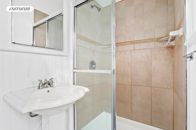 Foto del edificio - 430 E 85th St