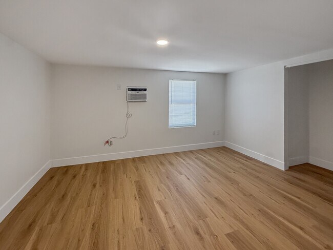 Foto del edificio - 204 2nd St