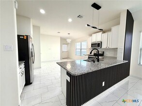 Building Photo - 216 Star Pass