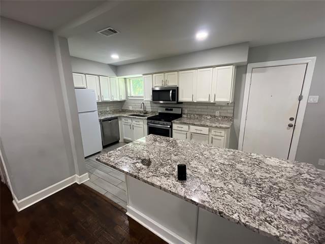 Primary Photo - 2631 Springvale Dr