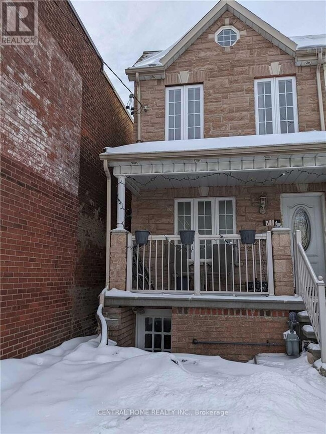 Building Photo - 714 Lansdowne Ave