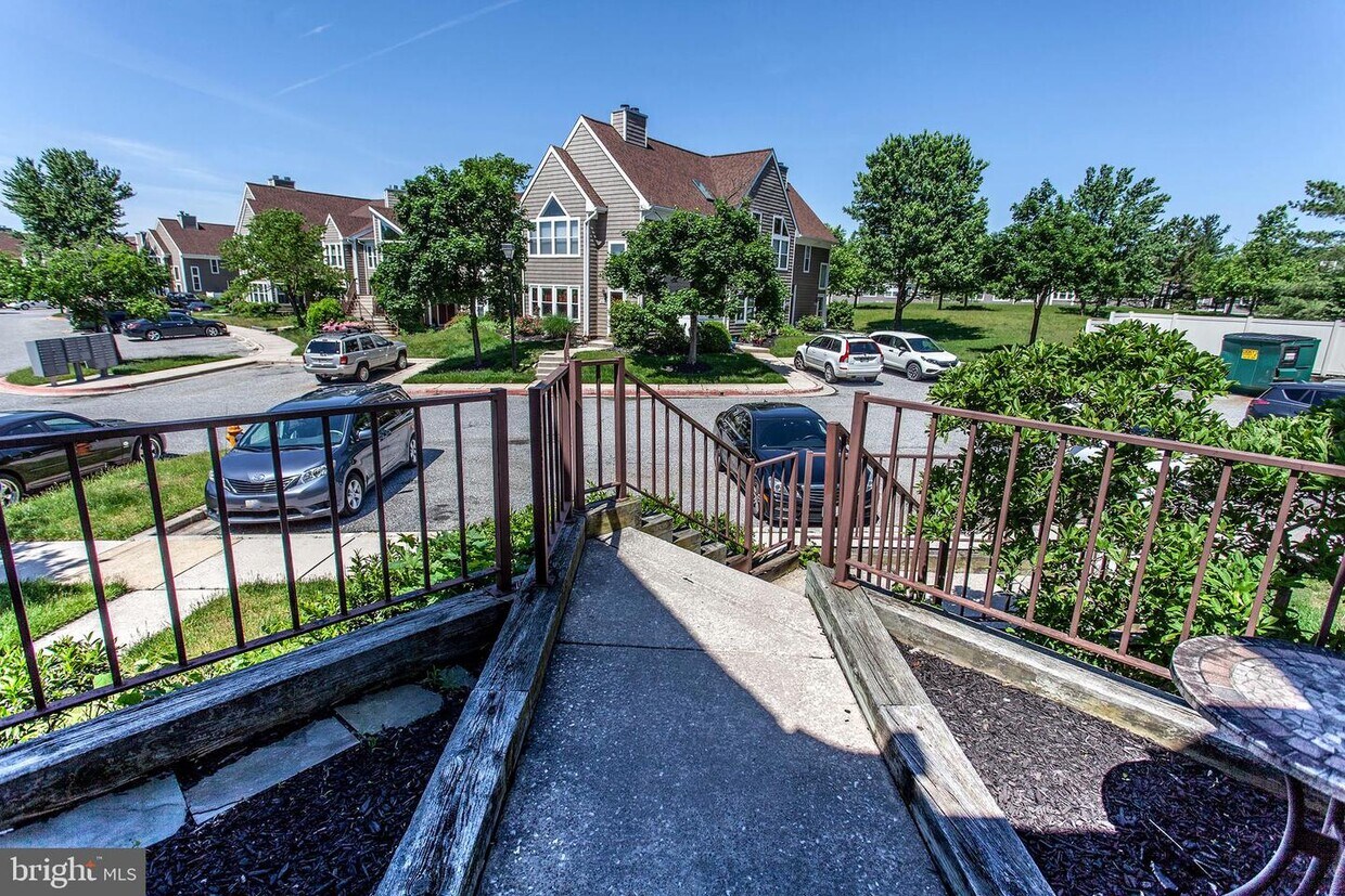 Foto principal - 7641 Stony Creek Ln