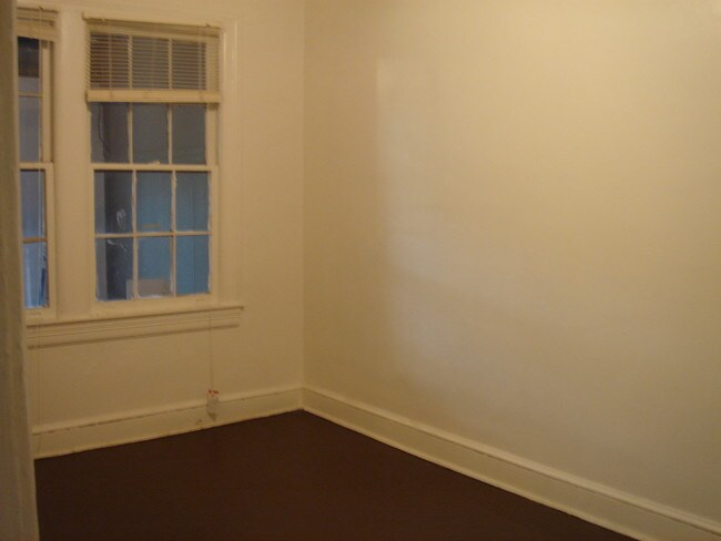 Foto del edificio - 1137 Owen Pl NE