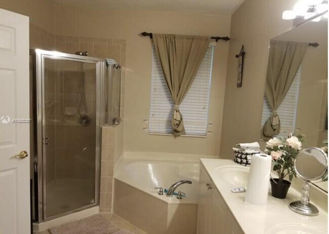 Foto del edificio - 2673 SW 85th Ave