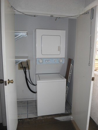 Foto del edificio - 2295.00 Beautifully upgraded Condo, (West)...