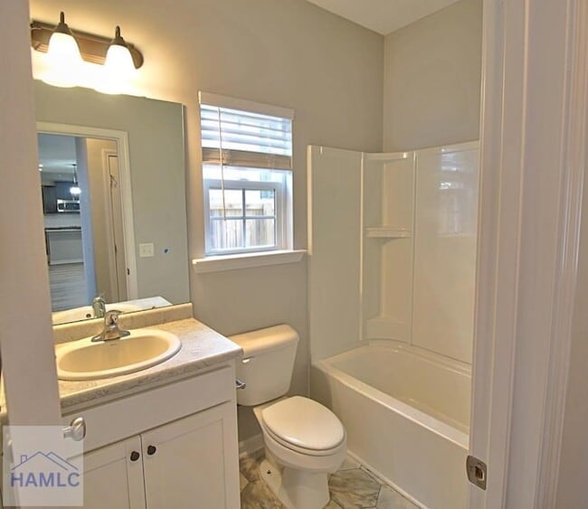 Building Photo - 39 Herty Ln