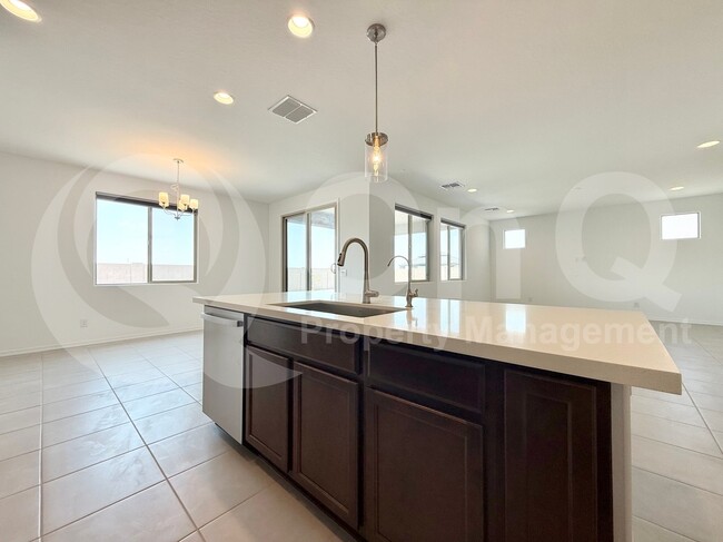 Building Photo - 11216 S 56th Ln