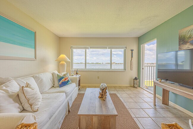 Foto del edificio - 1516 S Lakeside Dr