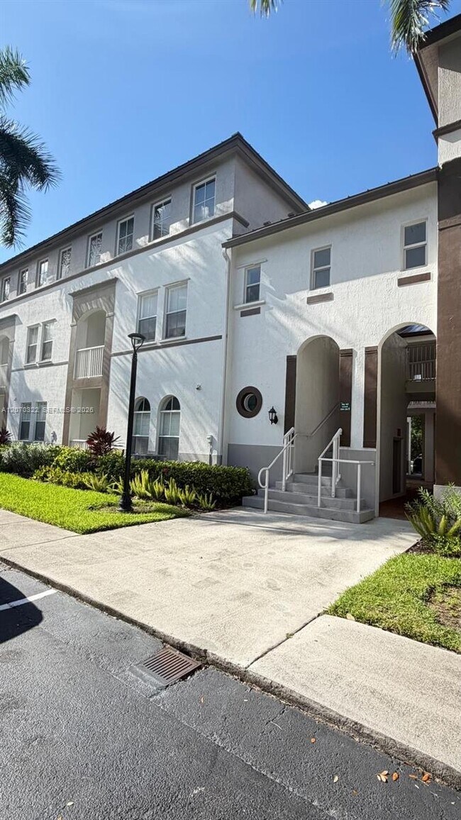 Foto del edificio - 4435 SW 160th Ave