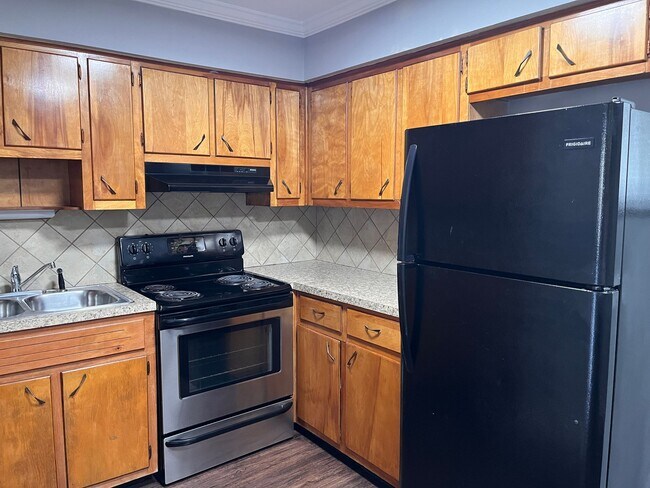 Foto del edificio - Moreland Drive Apartments