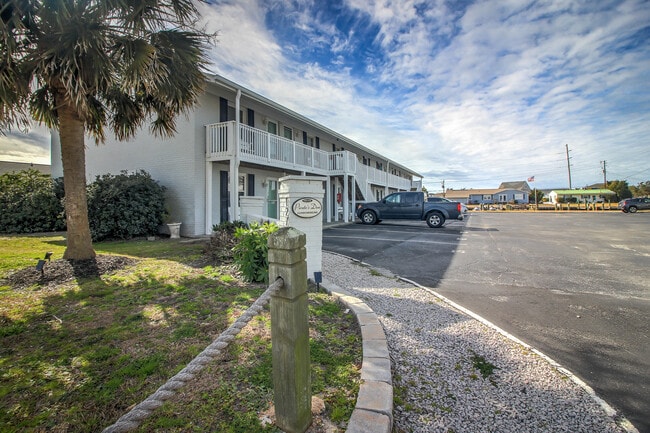 Building Photo - 127 Old Causeway Rd