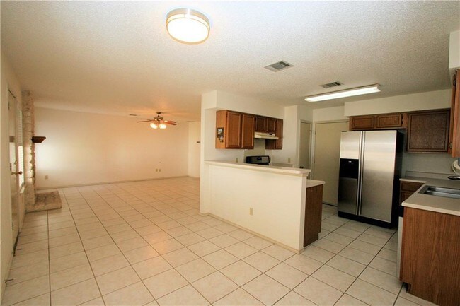 2206 Cedar Branch Dr Austin Tx 78727 House For Rent In Building Photo 2206 Cedar Branch Dr