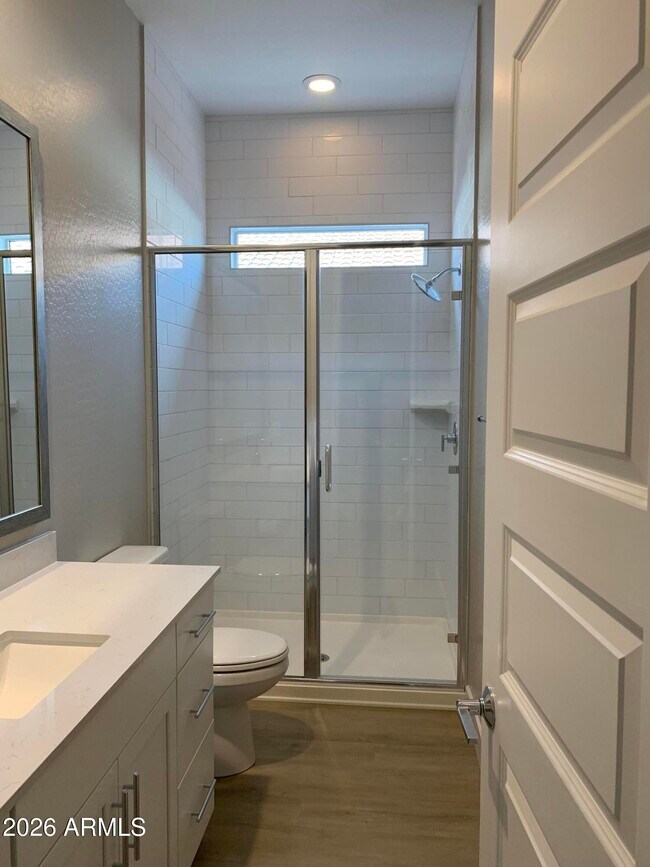 Foto del edificio - 2568 E King Bird Dr