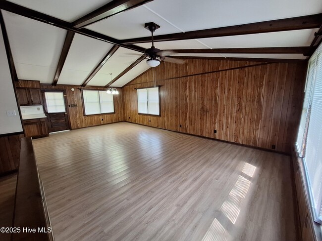 Building Photo - 142 Florida Park Rd