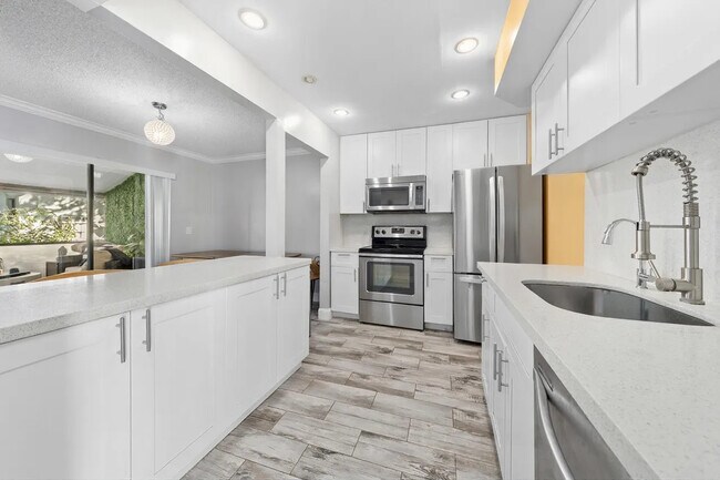 Cocina - 7200 NW 2nd Ave