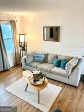 Building Photo - 1859 Williams Ave