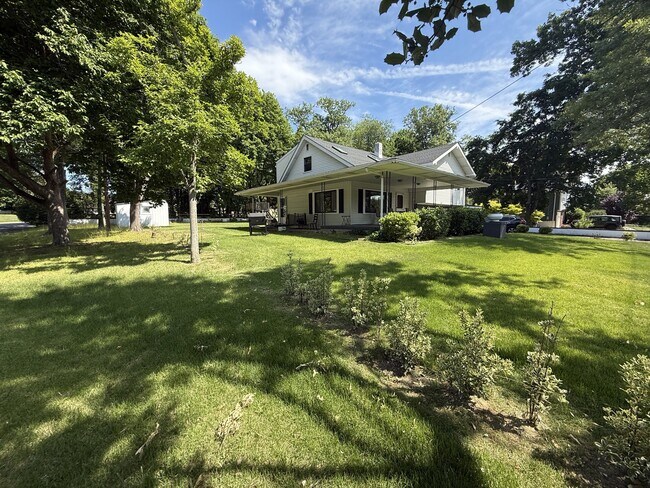 Foto del edificio - 4100 Bridgeboro Rd