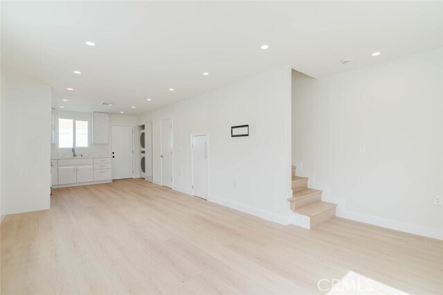Building Photo - 1167 Raymond Ave