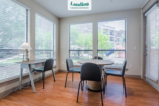 Foto del edificio - 7500 Branford Pl