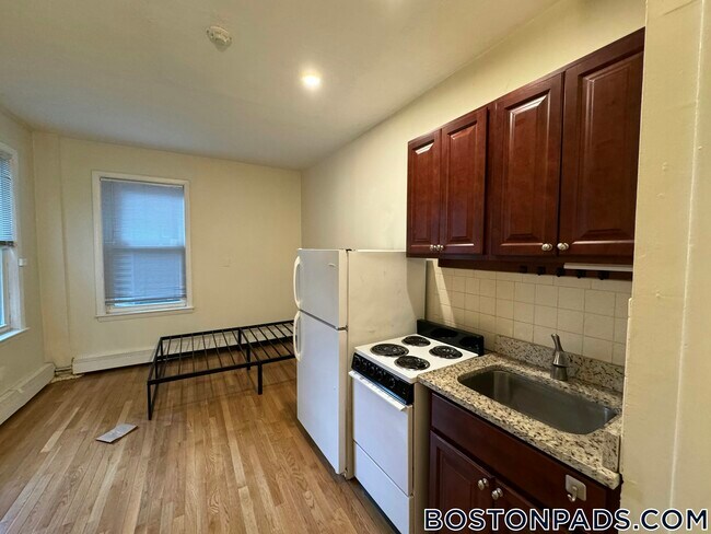 Building Photo - 49 S Huntington Ave