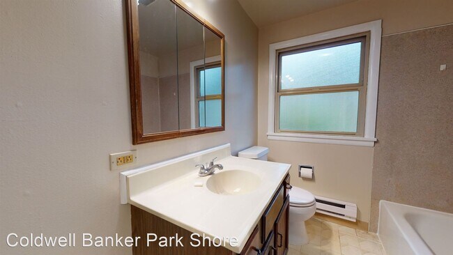 Building Photo - 2 br, 1 bath House - 114 Farallone Ave