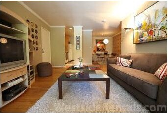 open living room/dining room layout - 4900 Overland Ave