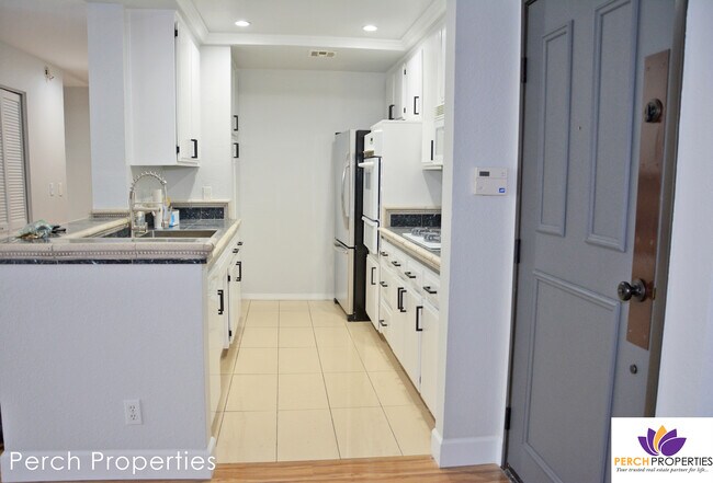 Building Photo - 3284 Barham Blvd