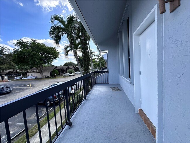 Building Photo - 541 N University Dr