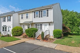 Building Photo - 534 Finley St