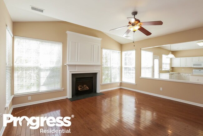 Foto del edificio - 6109 Roseway Ct