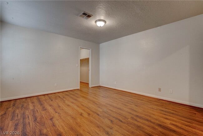 Foto del edificio - 3905 Landsdown Pl