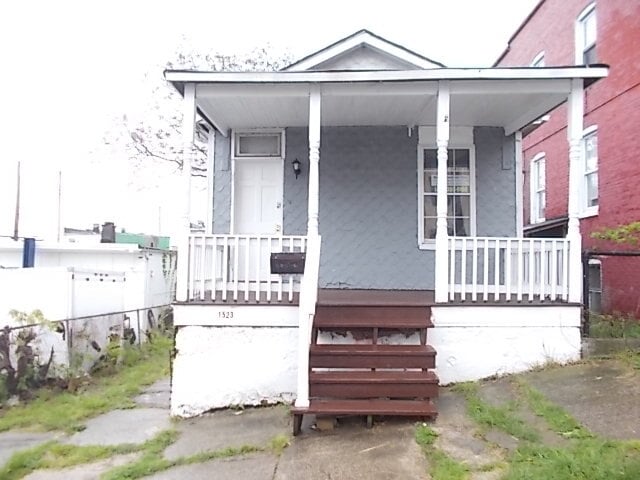 Primary Photo - 1523 Elmtree St
