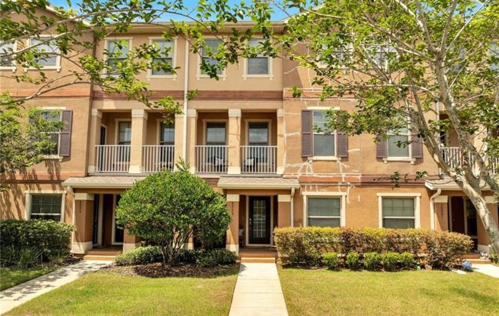 Foto principal - 9997 Town Lake Dr