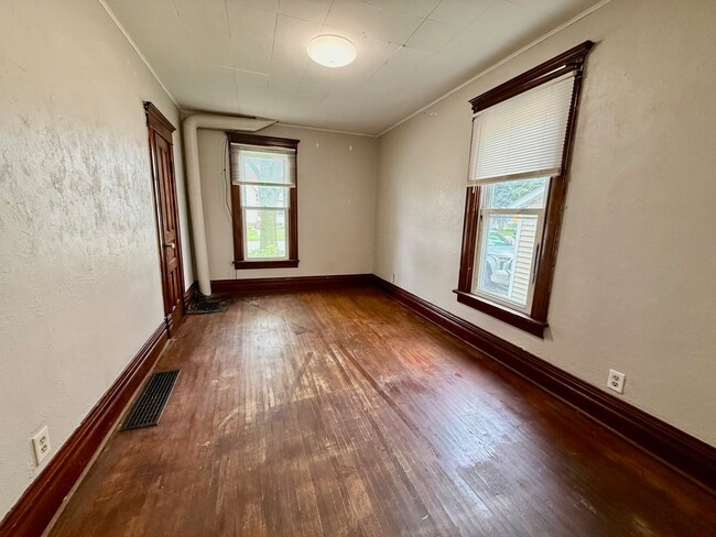 Foto del edificio - 602 1st St NW