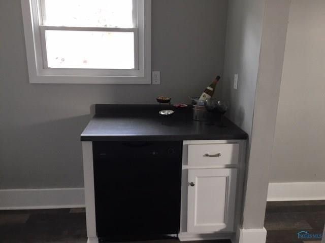 Dishwasher - 422 S Church St