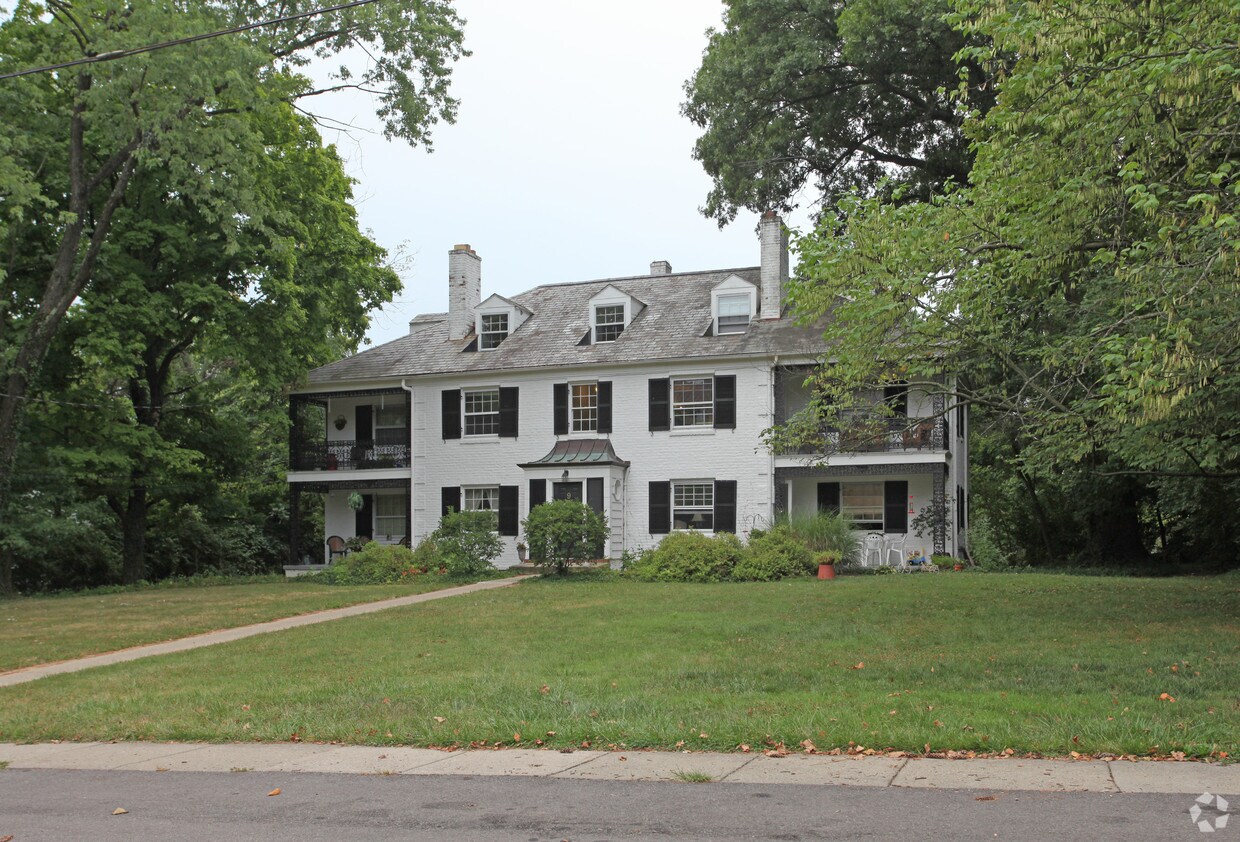Foto del edificio - 9 W West Hill Ln