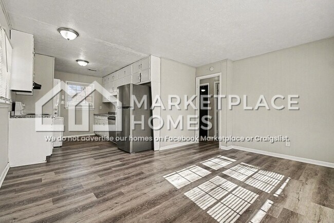 Foto del edificio - 2532 Joe Jerkins Blvd