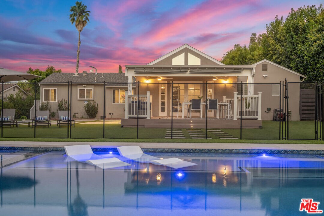 Foto principal - 5659 Corbin Ave