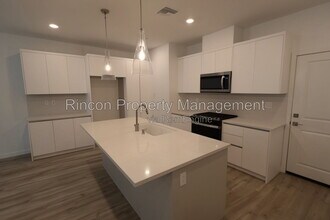 Building Photo - 2406 Haley Pt Dr
