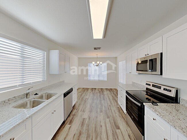 Building Photo - 18315 N 144th Ave