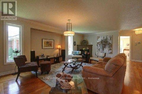 Building Photo - 153 Niagara Dr