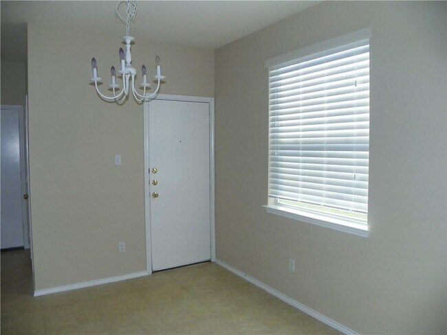 Foto del edificio - 14001 Cambourne Dr