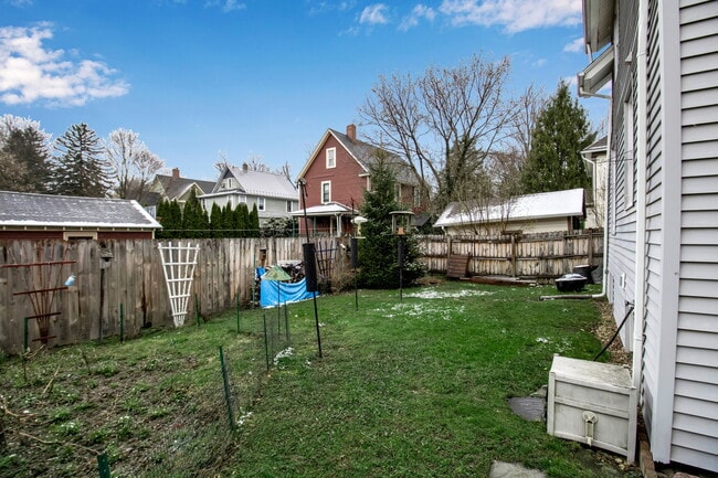 Building Photo - 35 Whaley Ave