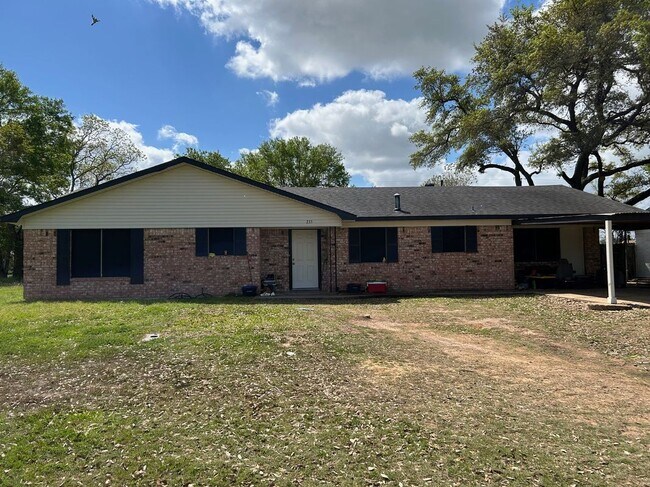 Building Photo - 235 Hwy 90 E